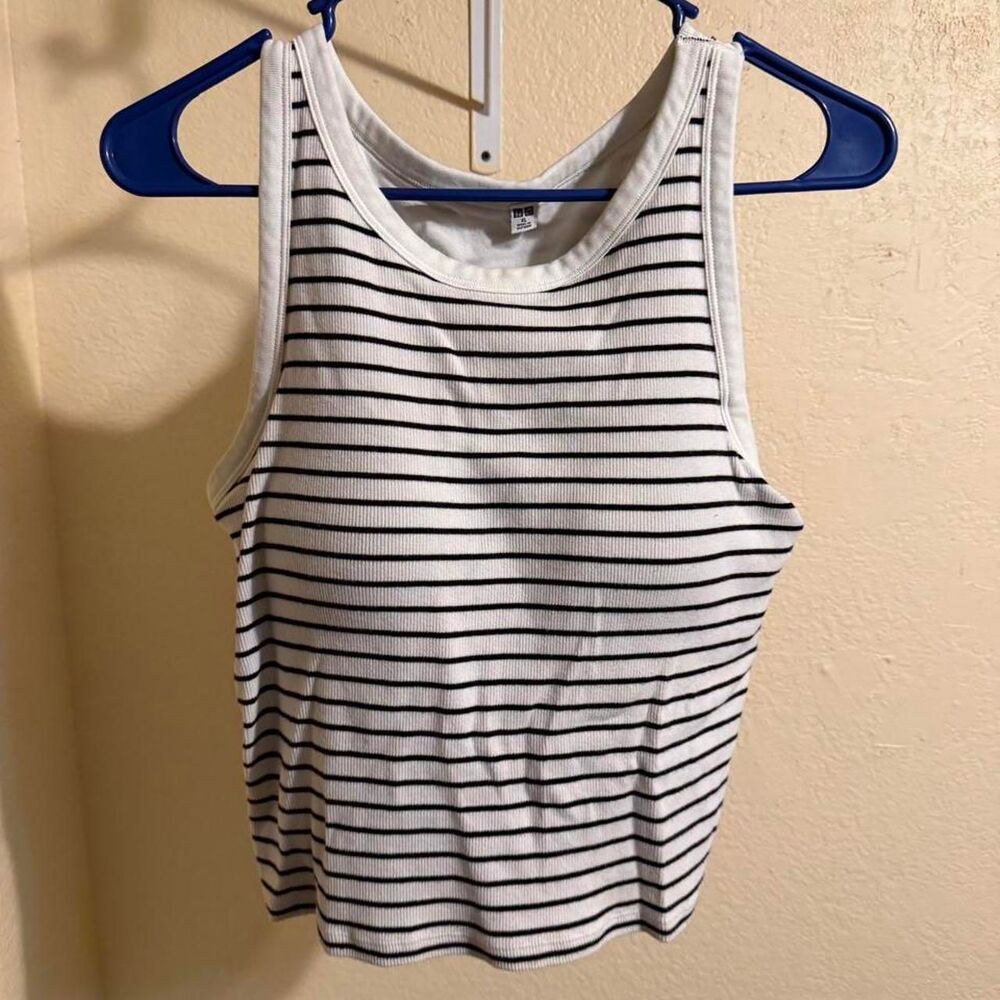 Uniqlo Women's multi Crop-top